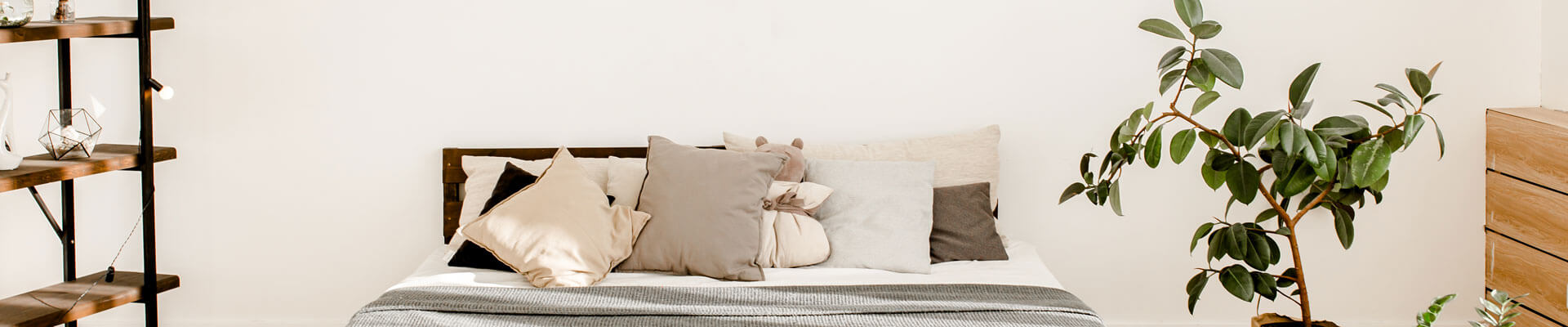 Minimal bedroom lifestyle banner